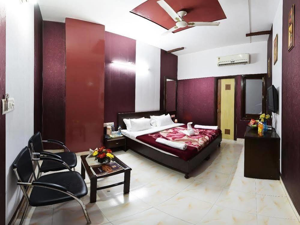 Hotel Hk Continental Amritsar Luaran gambar