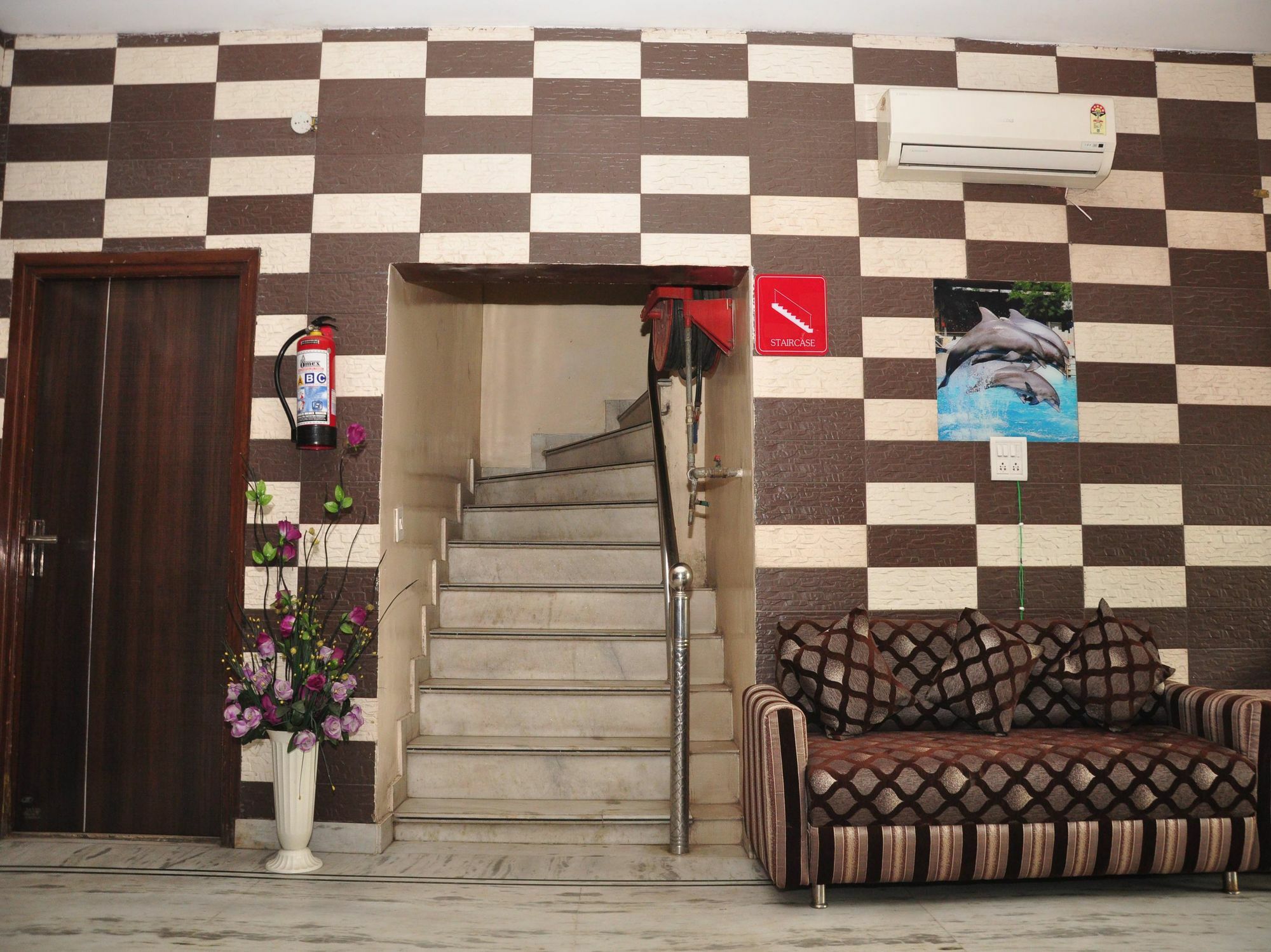 Hotel Hk Continental Amritsar Luaran gambar